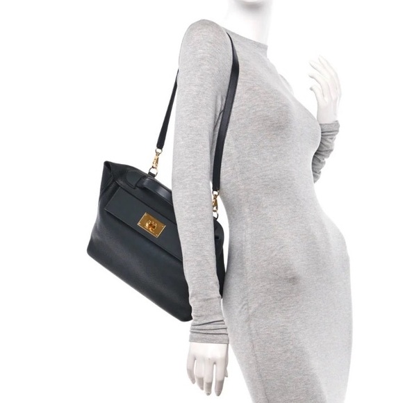 HERMES TOGO SWIFT 24 24 29 BLACK - Picture 3 of 15